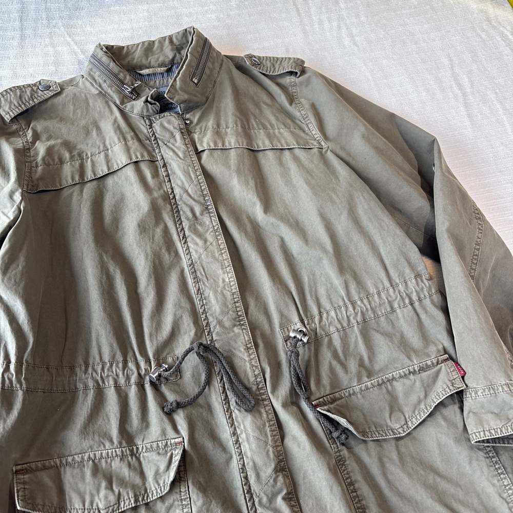 Levis Womens Field Jacket Olive Green Utility Parka Fishtail Hem Large L HTI9059